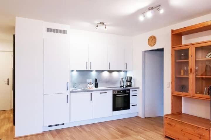 New, Quiet Flat Next To U1, Vic, Shopping Mall,... Відень Екстер'єр фото