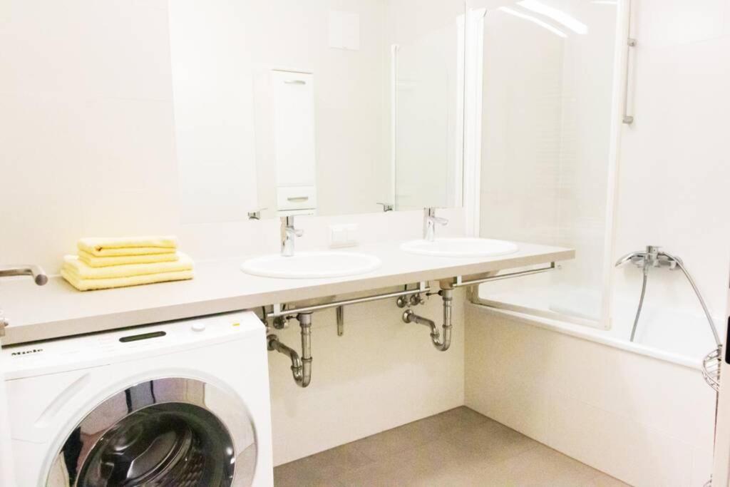 New, Quiet Flat Next To U1, Vic, Shopping Mall,... Відень Екстер'єр фото